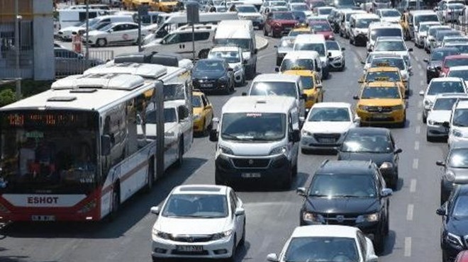 İzmir in kritik noktasında trafik düzenlemesi: 20 gün kapalı olacak!