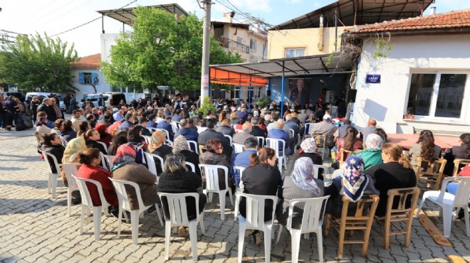 İzmir in o ilçesinde örnek buluşma: Köy meydanında belediye meclisi