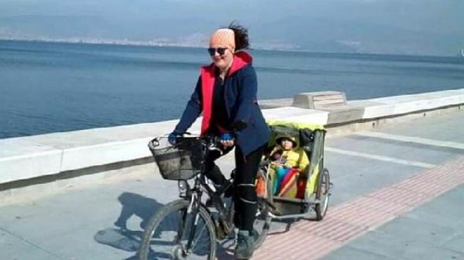 İzmir in  pedalperest kadınları  yollarda!