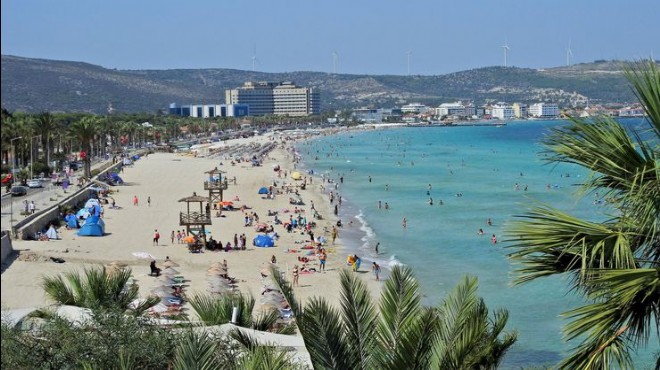 İzmir’in turizm cennetinde satış rüzgarı!