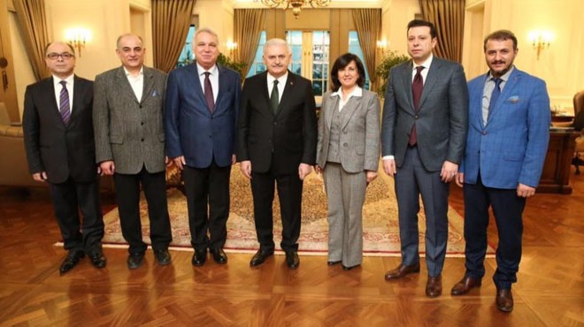 İzmir’in yeni rektörü ilk ziyaretini Başbakan’a yaptı