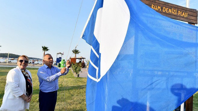 İzmir Körfezi nin ilk mavi bayrağı gönderde: Hayalden gerçeğe...