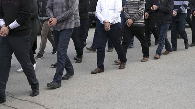 İzmir merkezli 4 ilde FETÖ operasyonu: 23 gözaltı