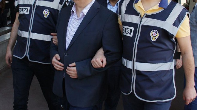 İzmir merkezli FETÖ operasyonu: 12 gözaltı