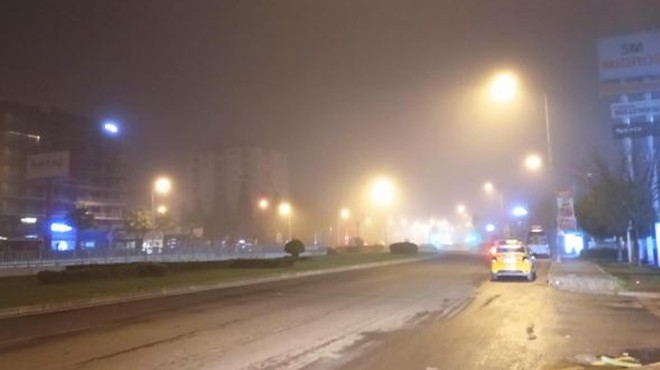 İzmir sabaha sisle uyandı