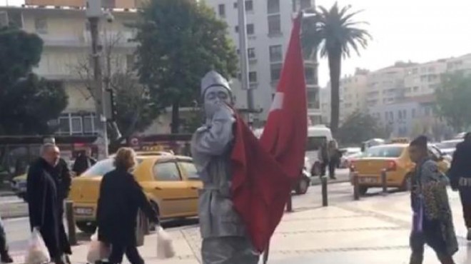 İzmir sokaklarında onu gören alkışladı