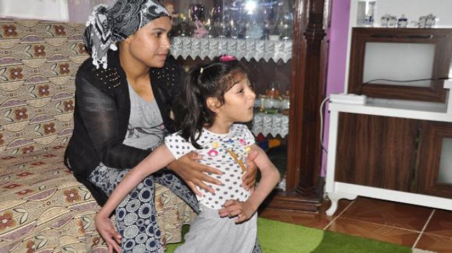 İzmirli anne engelli kızı için destek bekliyor
