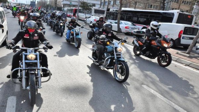 İzmirli motorcular şehit polis Fethi Sekin i andı