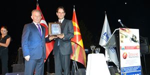 Makedonya bağımsızlığını Villakent te kutladı 