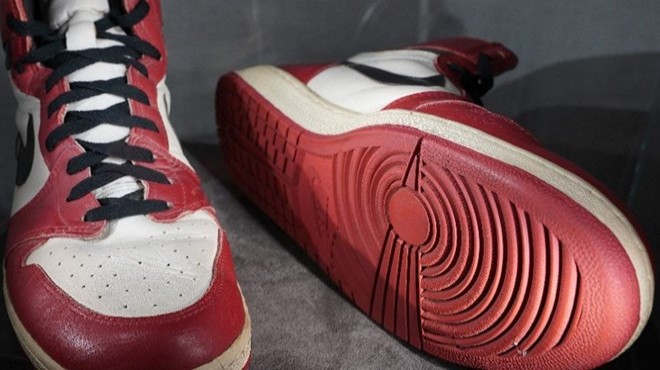 Jordan ın ayakkabısından müzayede rekoru: 4.5 milyon lira