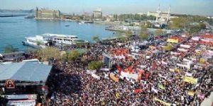 Binlerce Alevi  eşit yurttaşlık  için toplandı