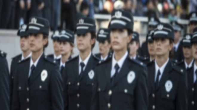Kadın polisler başörtüsü takabilecek