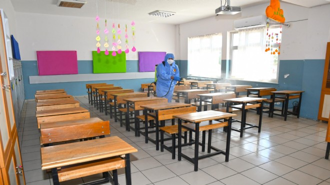 Karabağlar da okullara dezenfeksiyon operasyonu