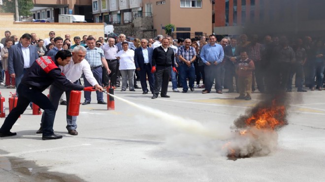 Karabağlar’da personele yangın eğitimi