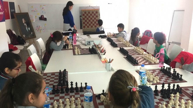 Karabağlar da satranç kurslarına yoğun ilgi