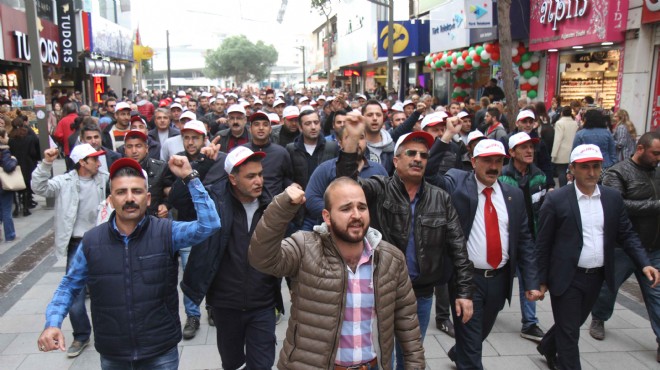 Karşıyaka da işçilerden KHK için eylem