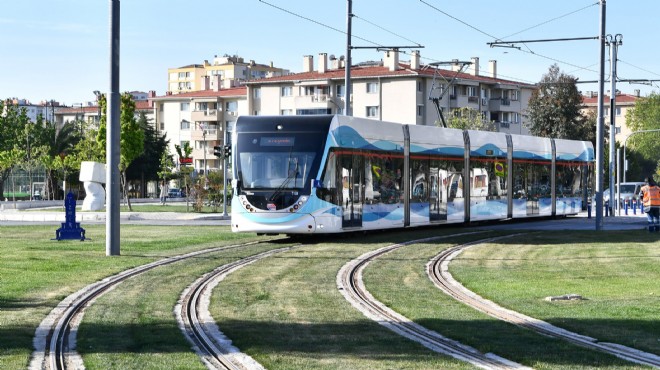 Karşıyaka da yeni dönem: Otobüs seferlerine  tramvay  ayarı