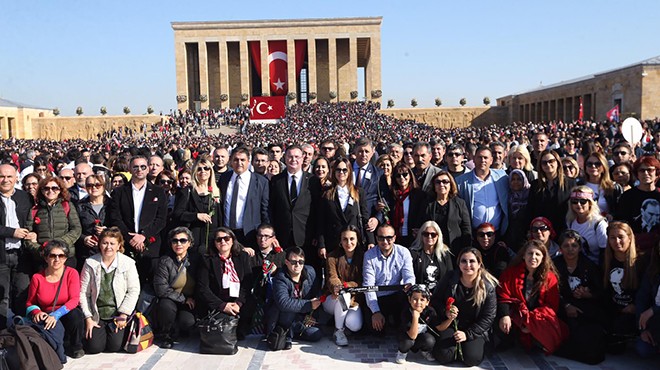 Karşıyakalılar Atatürk ü Anıtkabir de andı