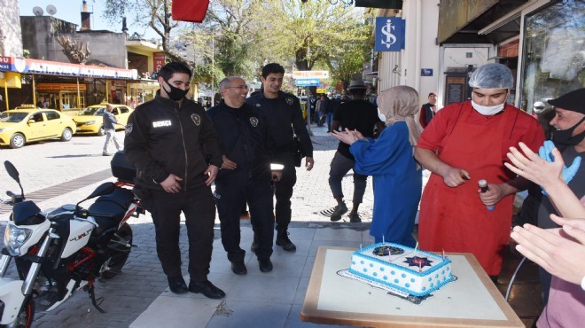 Kavga ihbarına gelen polislere pasta sürprizi