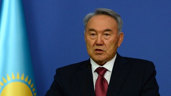 Kazakistan Cumhurbaşkanı istifa etti