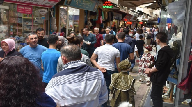 Kemeraltı Çarşısı nda Ramazan bereketi