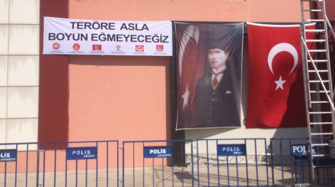 Kılıçdaroğlu için 6 parti imzalı anlamlı pankart