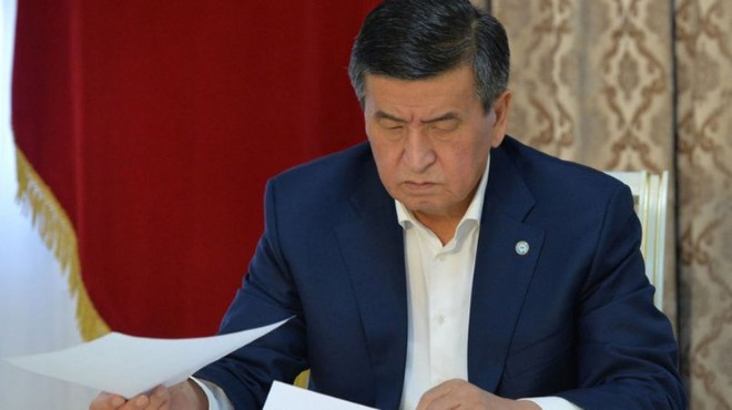 Kırgızistan Cumhurbaşkanı Ceenbekov istifa etti!