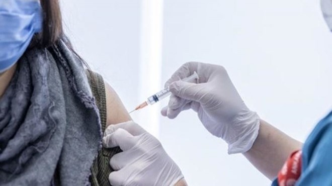 Koca açıkladı: Bugün 750 bin kişi aşı olacak