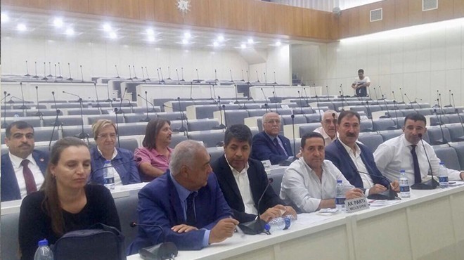 Konak Meclisi’nde CHP’de büyük çatlak: Çoğunluk sağlanamadı, meclis toplanamadı!