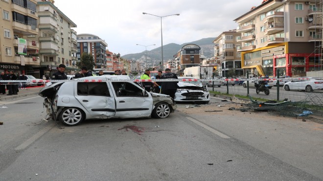 Korkunç kazada can pazarı: 2 kişi hayatını kaybetti!