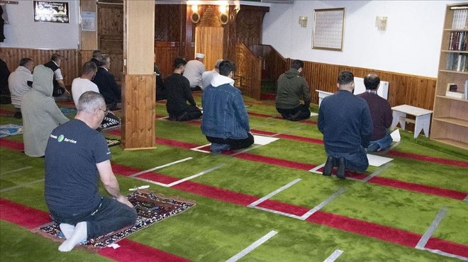 Korona günlerinde camide ibadet için 8 kural