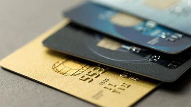 Kredi kartlarında faiz oranı düştü!