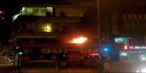 İzmir’deki kuruyemişçide yangın paniği 