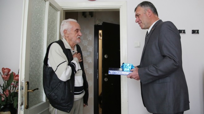 Manisa Otogarı’ndaki olayda polisten yaşlı adama özür!