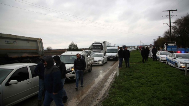 Manisa-Turgutlu yolu 1,5 saat trafiğe kapandı!