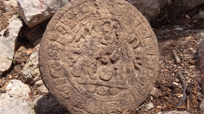 Maya dönemine ait  skor taşı  bulundu