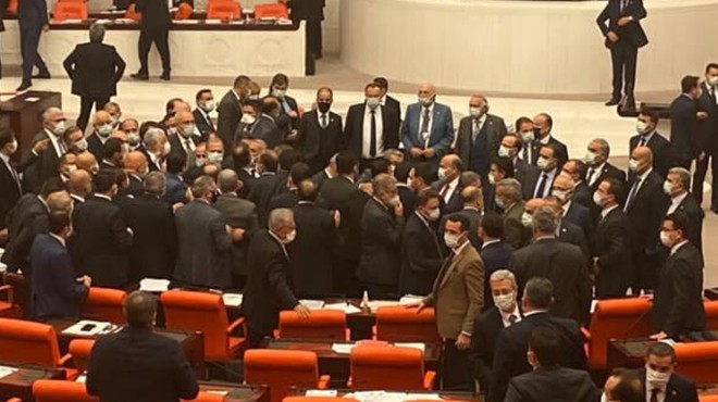 Meclis’te gerilim: AK Partili Dağ CHP’li Tanrıkulu’nun üzerine yürüdü