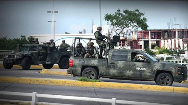 Meksika da çeteler, ordu mensuplarıyla çatıştı: 13 ölü