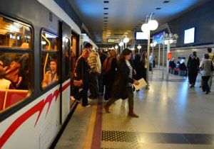 İzmir Metrosu 14 yaşında: 10 gün şenlik var!