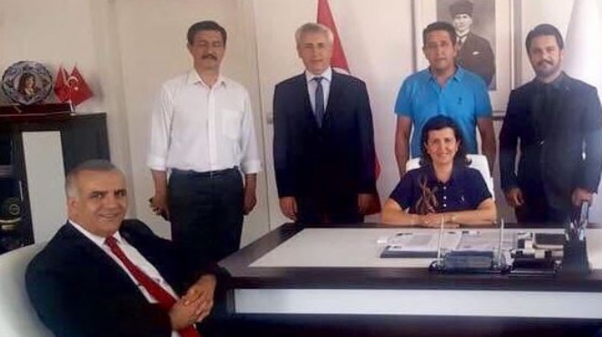 MHP den Karabağlar a  Demokrasi Üniversitesi  çağrısı
