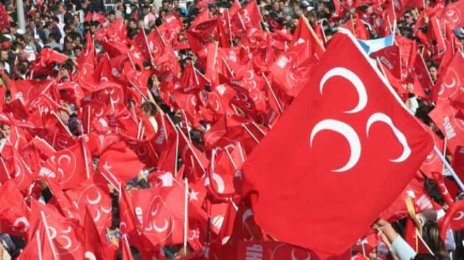 MHP İzmir de yoğun kongre mesaisi: 8 günde 26 ilçe!