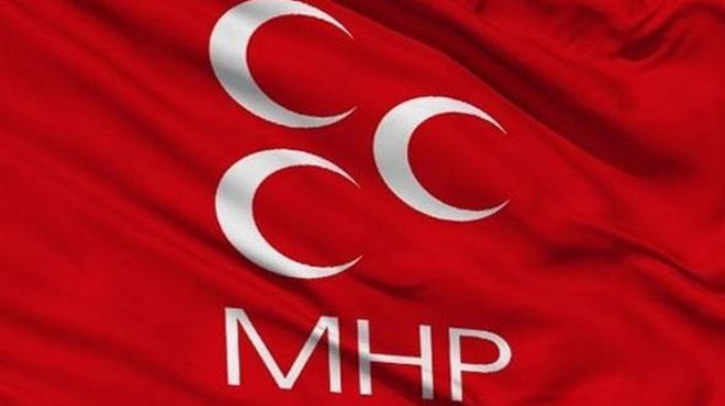 MHP de toplu istifalar sürüyor: Bu kez 400...