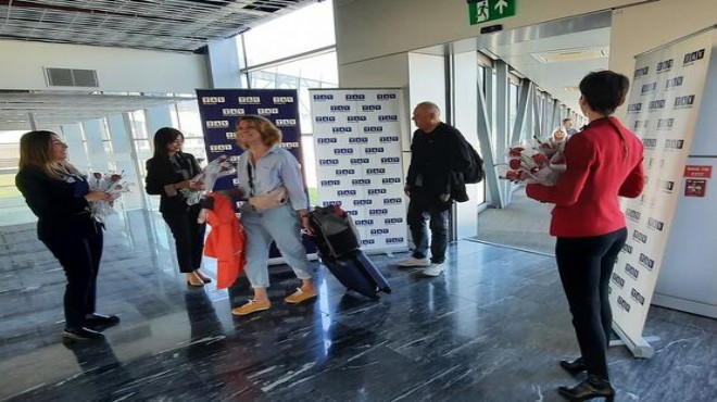 Milas-Bodrum Havalimanı İngiliz turistlerle sezonu açtı
