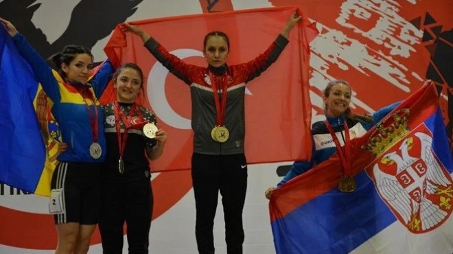 Milli halterci Şaziye Erdoğan Avrupa şampiyonu oldu