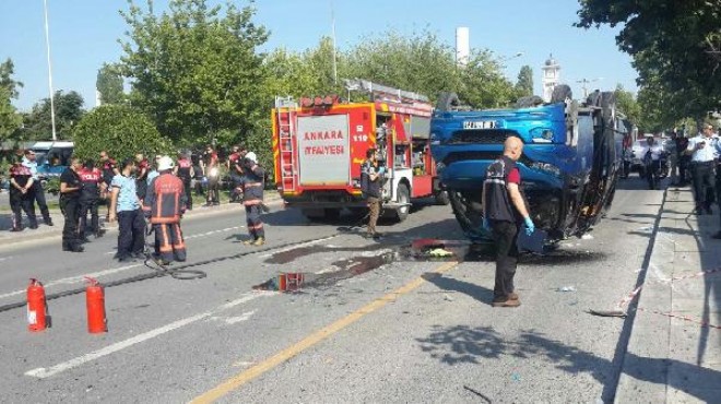 Minibüs kaza yaptı: 17 Yaralı