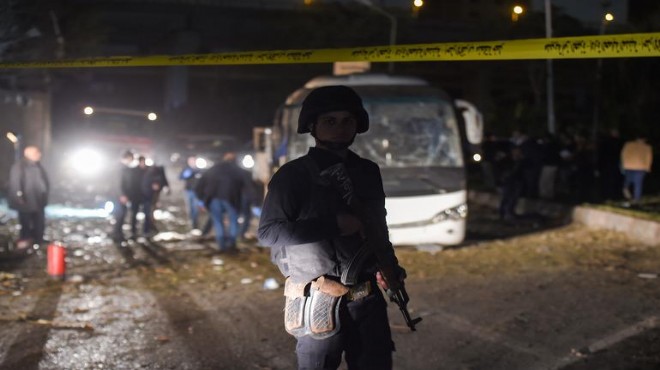Mısır da turistleri taşıyan otobüse bombalı saldırı