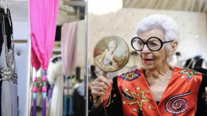 Moda dünyasının efsane ismi  102 yaşında hayatını kaybetti