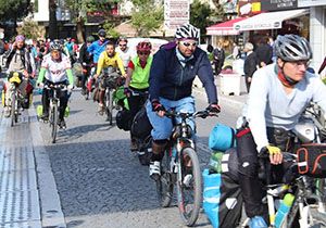 Bisiklet sevdalıları Bergama dan geçti