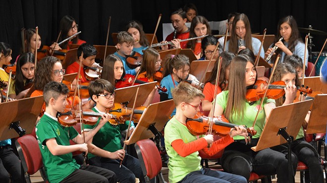 Narlıdere de çocuk orkestrası kuruluyor