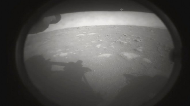 NASA, Mars tan yeni fotoğraflar paylaştı